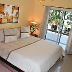Casa Sol 3 & 4 Bedroom Villa With Swimming Pool Close To The Beach