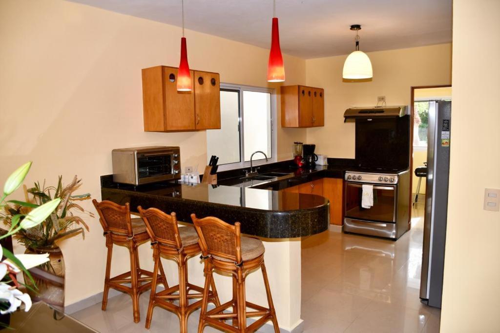 Casa Sol 3 & 4 Bedroom With Swimming Pool Close To The Villa